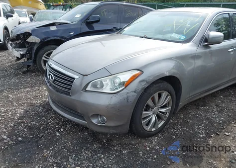 2013 Infiniti M37X z USA, uszkodzony, nr VIN JN1BY1AR6DM604335